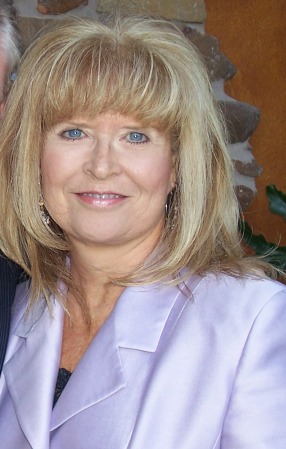 Donna Leonard Photo 9