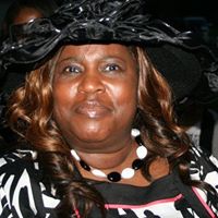 Helen Sims Photo 26