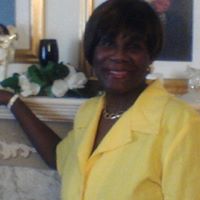 Joyce Banks Photo 24