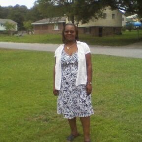 Yvette Davis Photo 31