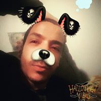Johnathan Lynch Photo 6