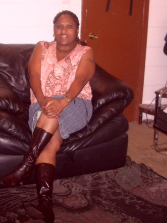 Juanita Young Photo 29