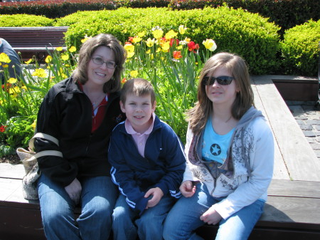 Laura Newman Photo 11