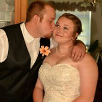 Sarah Hixson Photo 6