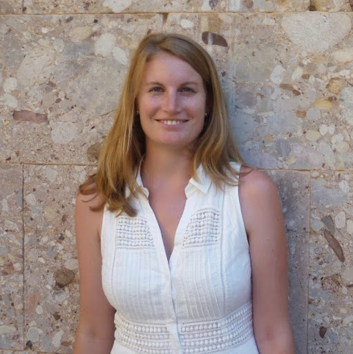 Elizabeth Pierce Photo 18