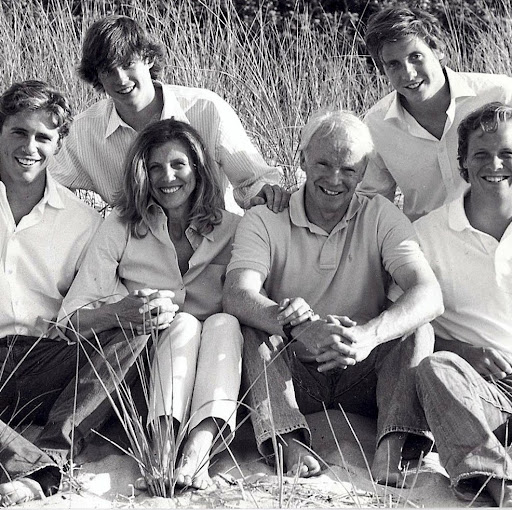Carol Browne Photo 14