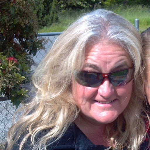 Laurie Ray Photo 36