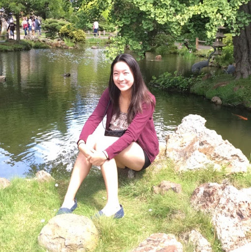 Emily Hoang Photo 3