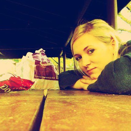 Kylee Brown Photo 28