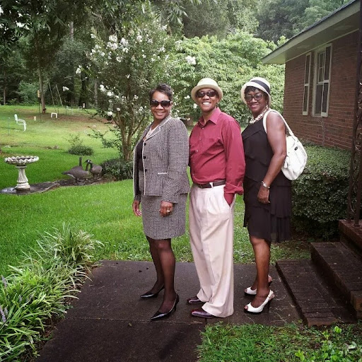 Sharon Stephenson Photo 33