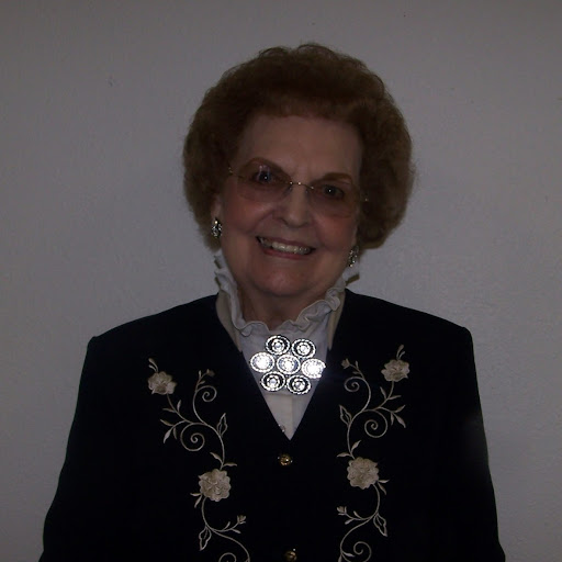 Edna Curtis Photo 6