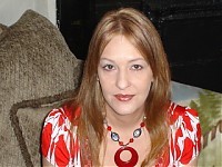 Michelle Garrett Photo 41