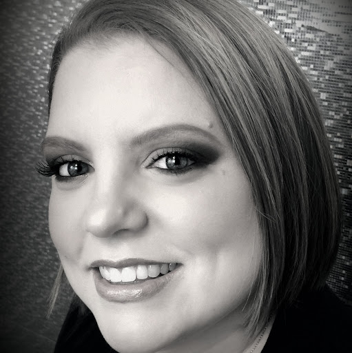 Sarah Cowan Photo 17
