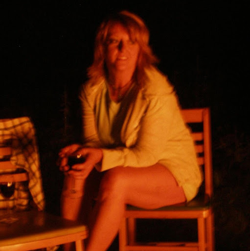 Teri Ward Photo 41