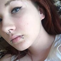 Elizabeth Linn Photo 27