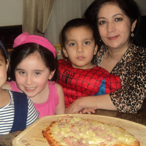 Luz Quiceno Photo 15