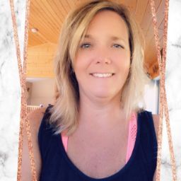 Lynn Hansen Photo 24