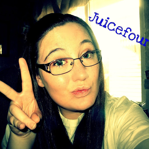 Julia Dill Photo 7