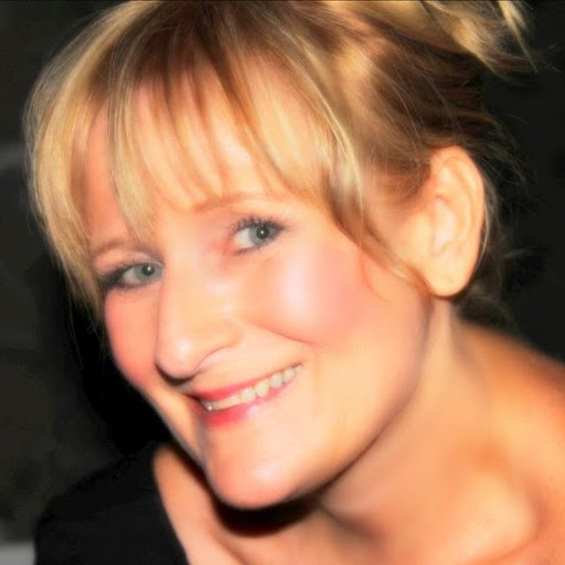 Tracy Frost Photo 17