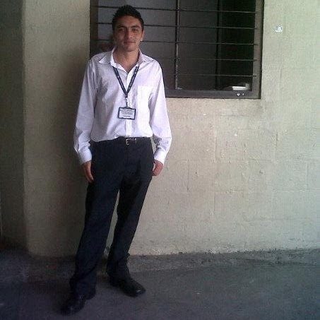 Richard Vasquez Photo 43