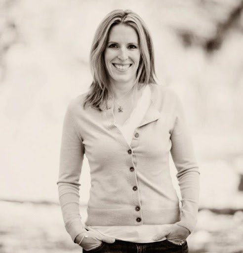 Elizabeth Shah Photo 4