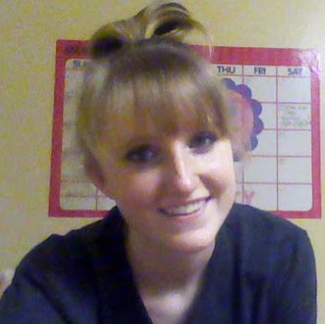 Sarah Thacker Photo 52