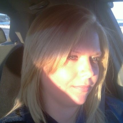 Kristina Thompson Photo 28