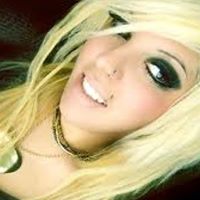 Allison Hampton Photo 31