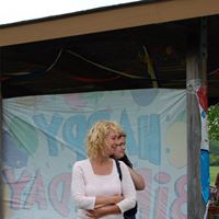 Renee Rich Photo 12
