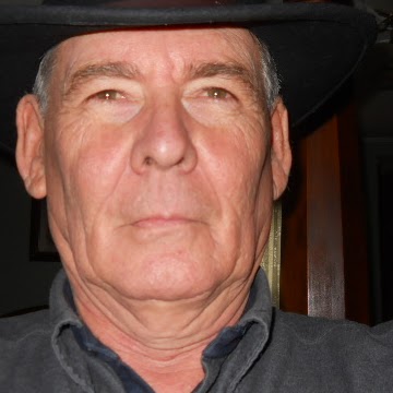 Robert Moffett Photo 25