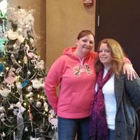 Jennifer Rhoads Photo 26