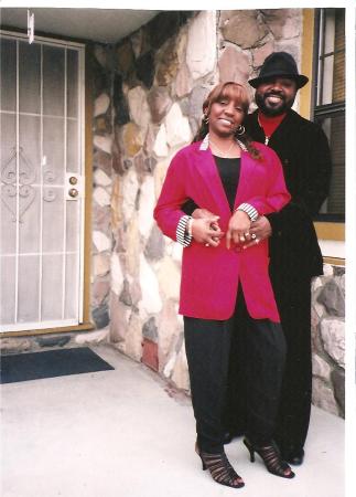 Pamela Jones Photo 28