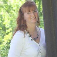 Julie Yager Photo 15