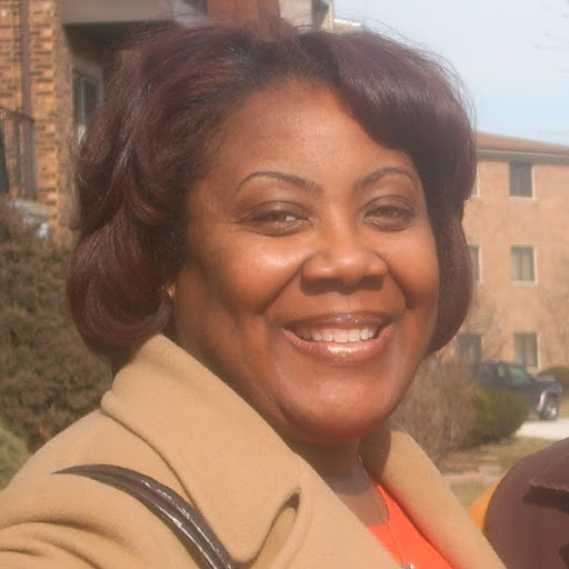 Angie Sanders Photo 27