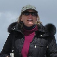 Laura Whittaker Photo 7
