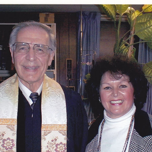 Carol Bender Photo 27