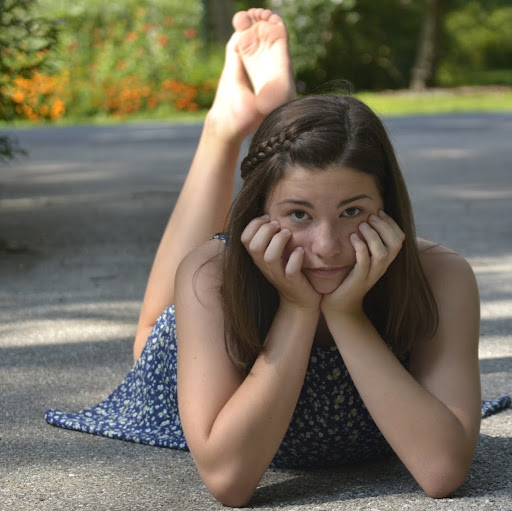 Julia Gonzalez Photo 14