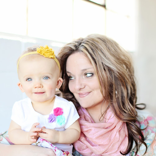 Traci Phillips Photo 41