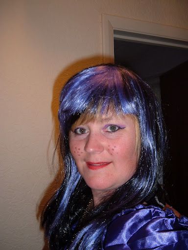 Angela Hardy Photo 26