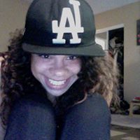 Sara Holiday Photo 16