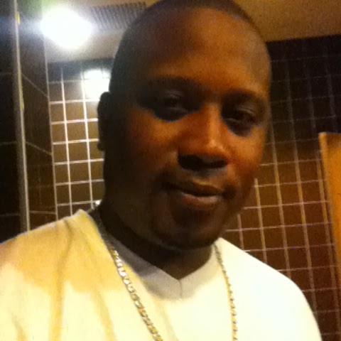 Eric Gaines Photo 34