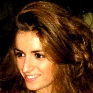 Alicia Placer Photo 16