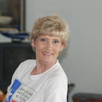 Catherine Cunningham Photo 25