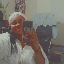 Ella Bruce Photo 7