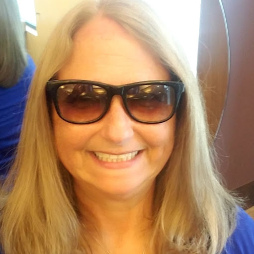 Christine Holmes Photo 14