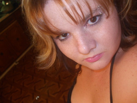 Lisa Hicks Photo 21