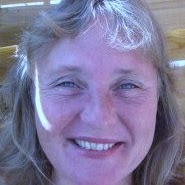 Linda Simonsen Photo 30