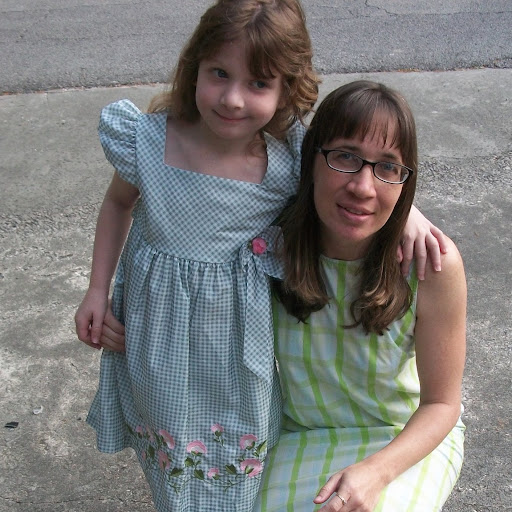 Kelly Cross Photo 7