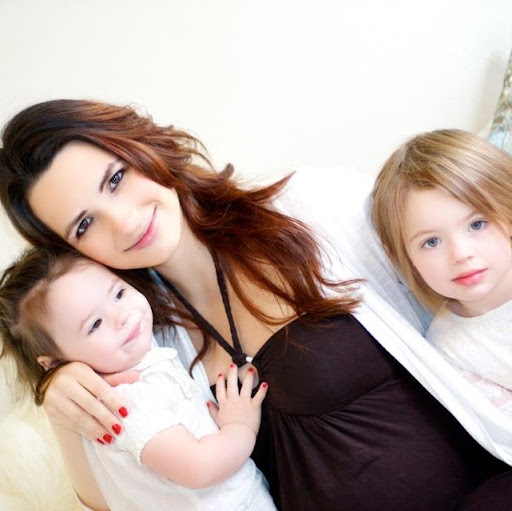 Marie Hunt Photo 32