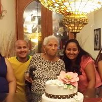 Sandra Velazquez Photo 10
